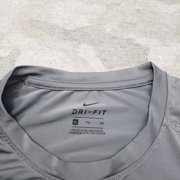 Nike Shirt Boys XL Gray Dri-Fit Short Sleeve - Picture 5 of 11